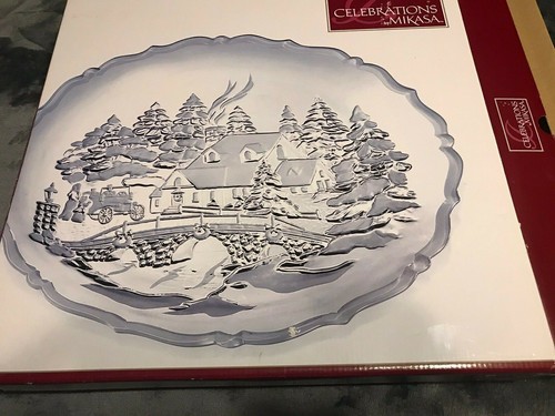 Celebrations by Mikasa Winter Wonderland 15-Inch Round Platter - Picture 3 of 6