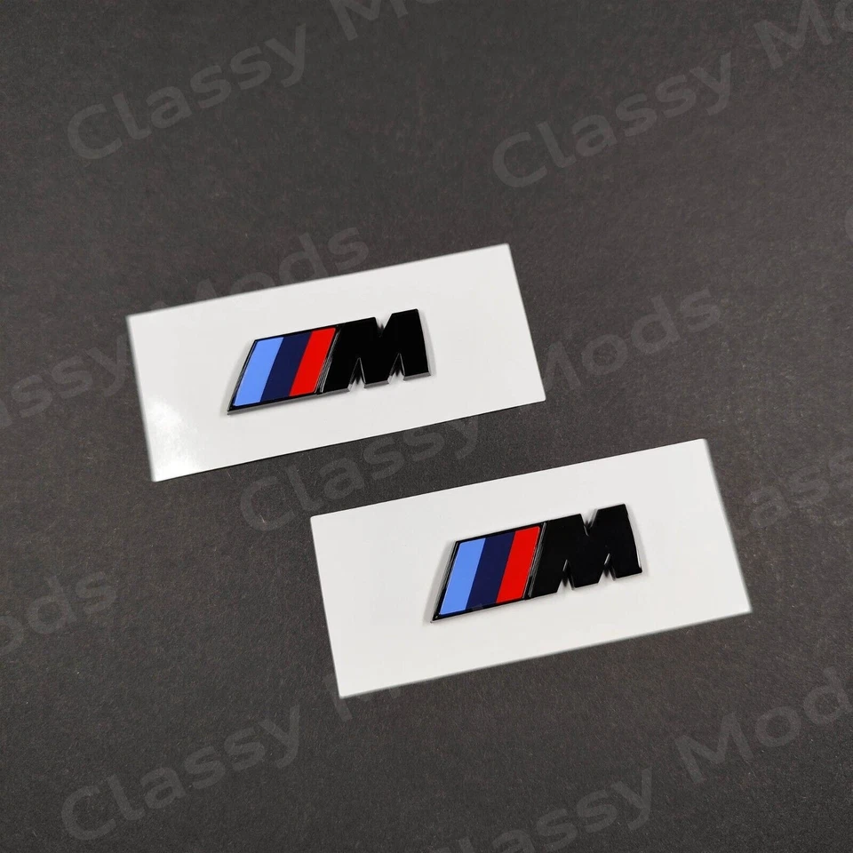 Juego de insignias negras brillantes M550i xDrive para emblema BMW M Power Foto 4 de 4