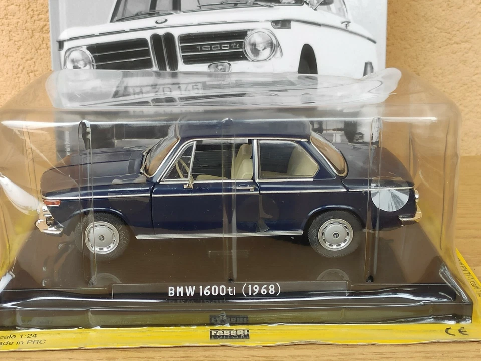 BMW 1600 ti 1968 Quattroruote Collection Modellino Die Cast 1/24 Fascicolo - Immagine 2 di 4