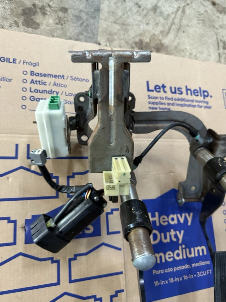 02-04 Jeep Grand Cherokee WJ Conjunto de pedal ajustable con memoria Foto 2 de 4