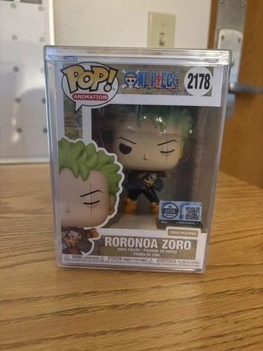 Funko Pop Roronoa Zoro Hot Topic Exclusive LE 3500 #2178 One Piece & Protector