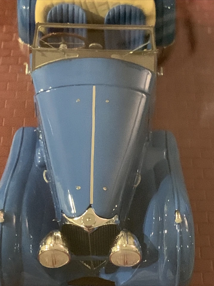 MATRIX MODELS 1/43 RESIN CAR MODEL: 1937 BUGATTI TYPE 57 S CORSICA ROADSTER - Image 3 of 4