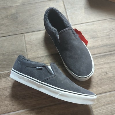 vans sherpa lined slip on