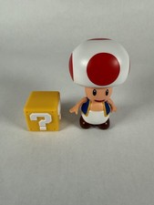 Jakks Pacific World Of Nintendo Toad With Question Block 4-inch Scale Figure Jakks Pacific World Of Nintendo Toad With Question Block 4-inch Scale Figure