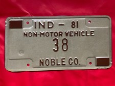 NOBLE INDIANA 1981 AMISH BUGGY LICENSE PLATE Horse Drawn ARTS & CRAFTS DEC0 # 38