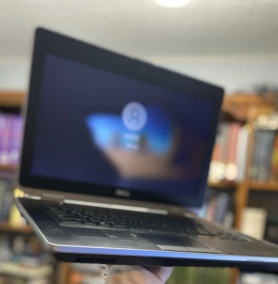 Dell Latitude E6430 2.8 GHz Intel i5 8GB RAM 256GB SSD - Image 3 of 4