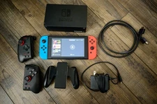 Nintendo Switch V1 Bundle with extra paddles - Test Working