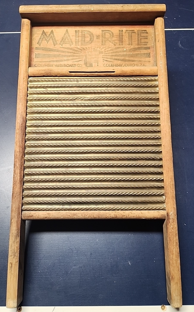 Vintage Maid-Rite Standard Family Size Wash Board Columbus