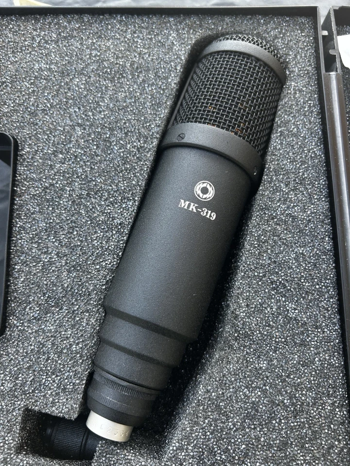 Micrófono condensador cardioide Oktava MK-319, diafragma grande Foto 2 de 4