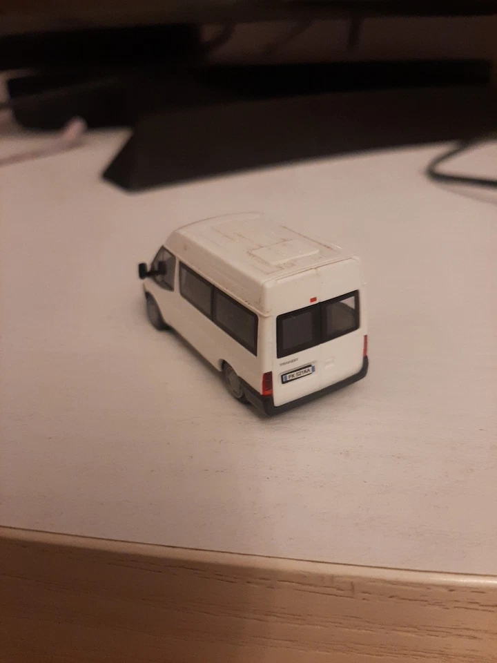 1:87 Rietze Ford Transit 06 bianco - Immagine 2 di 4