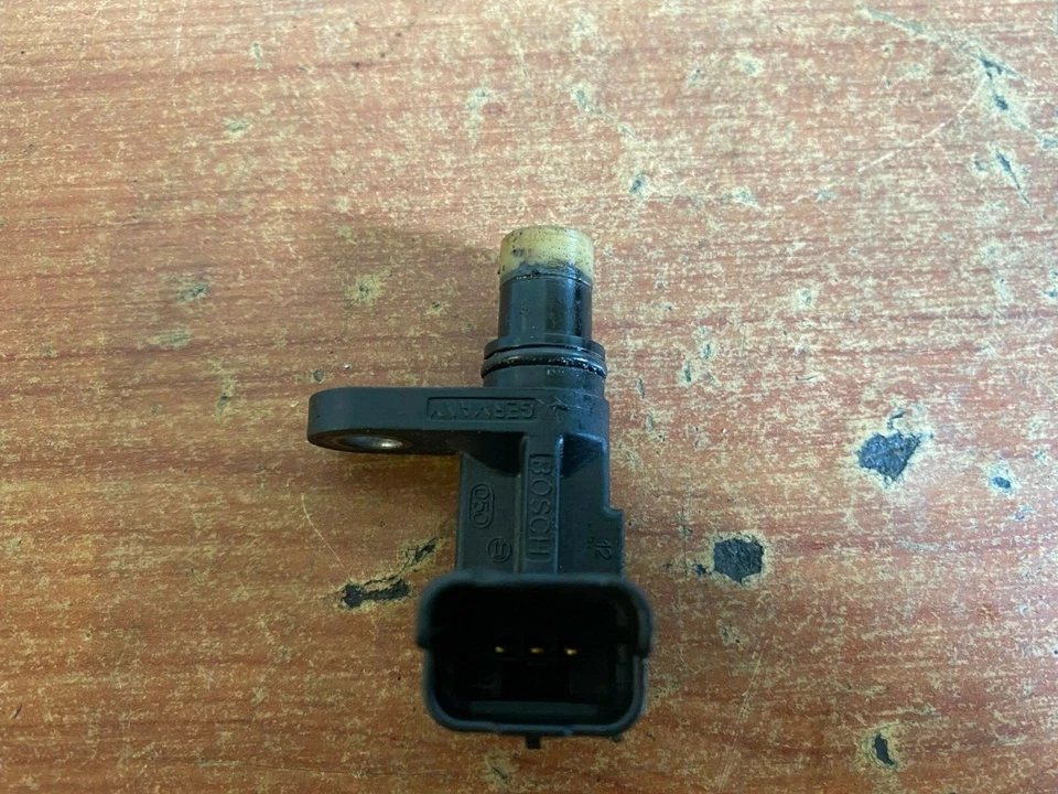 PEUGEOT 3008 2011 1.6 PETROL 5FV CAMSHAFT POSITION SENSOR V758809580 - image 2 of 3