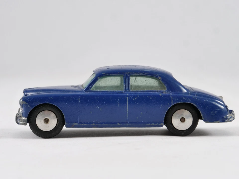 Corgi No. 205M Riley Pathfinder Mechanical Shallow - Image 2 of 4