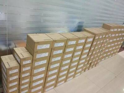 ONE One   SGD7S-R90A20A Servopack SGD7SR90A20A New #A6-22