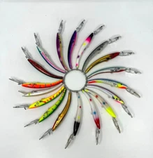 * THE REEF RUNNER * DEEP DIVER ' MIXED LOT OF 4.5" SAMPLES ' NO HOOKS ' 18 PCS '