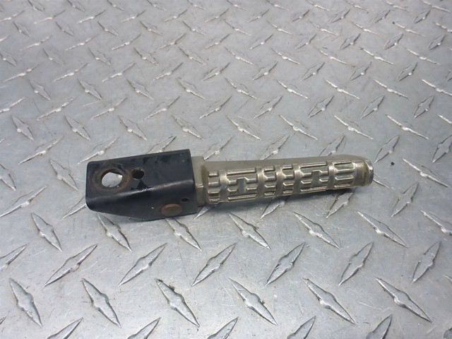 05 Vento Zip R3i Turbocam Rear Left Passenger Peg Foot Rest | eBay