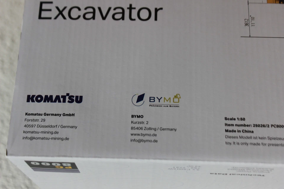 Bymo 25026 2 Komatsu Excavator PC 8000 Diesel with Bucket Backhoe 1:50 New OVP - Image 4 of 4