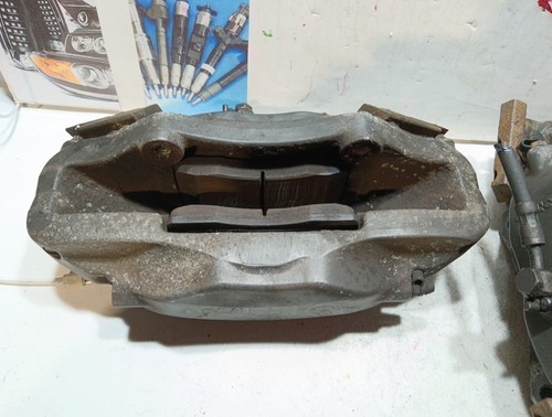RANGE ROVER SPORT 2006 3.6 V8 FRONT BREMBO BRAKE CALIPERS PAIR - Picture 5 of 16