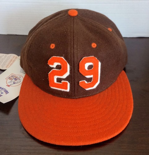 SATCHEL PAIGE ST LOUIS BROWNS EBBETS FIELD FLANNELS SIGNATURE MOMENT HAT 7 3/8 - Picture 2 of 9