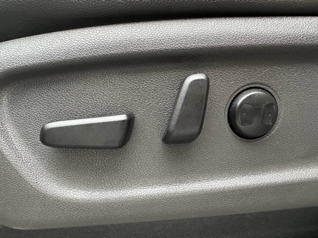 2016 Kia Sedona EX 4dr Mini Van thumbnail 35