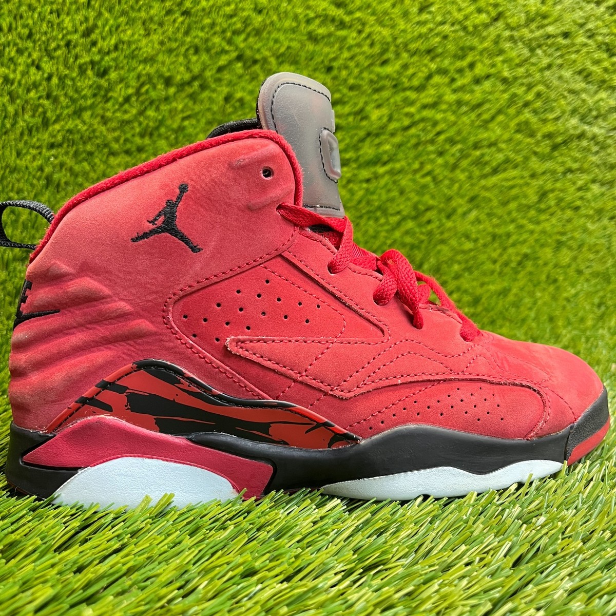 Nike Air Jordan Jumpman MVP Boys Size 3Y Red Black Basketball