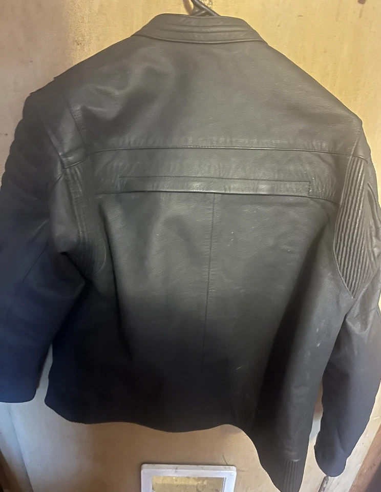 River Road Black Leather Motorcycle Jacket Size M - Image 3 of 3