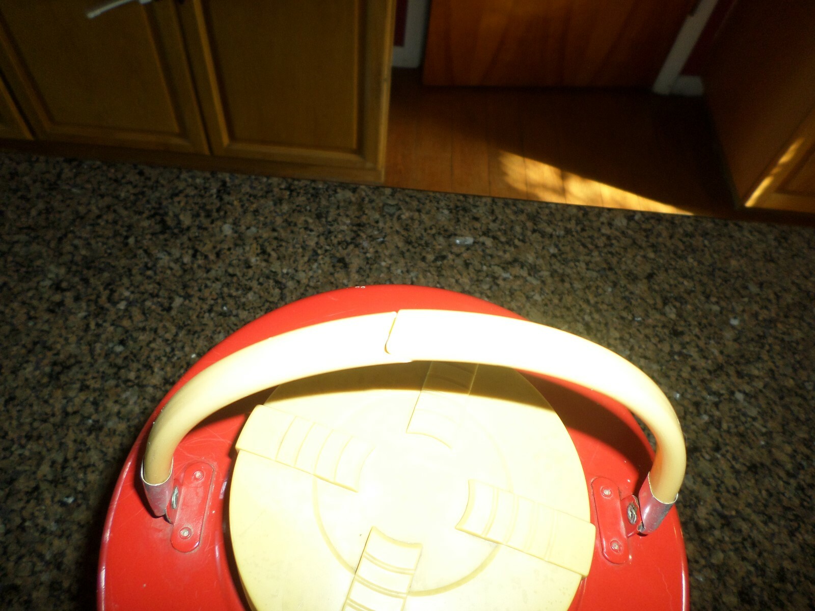 Bild 2 von 12