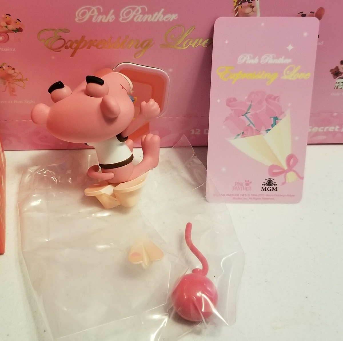 Pop Mart Pink Panther Expressing Love Series Spring Breeze Mini