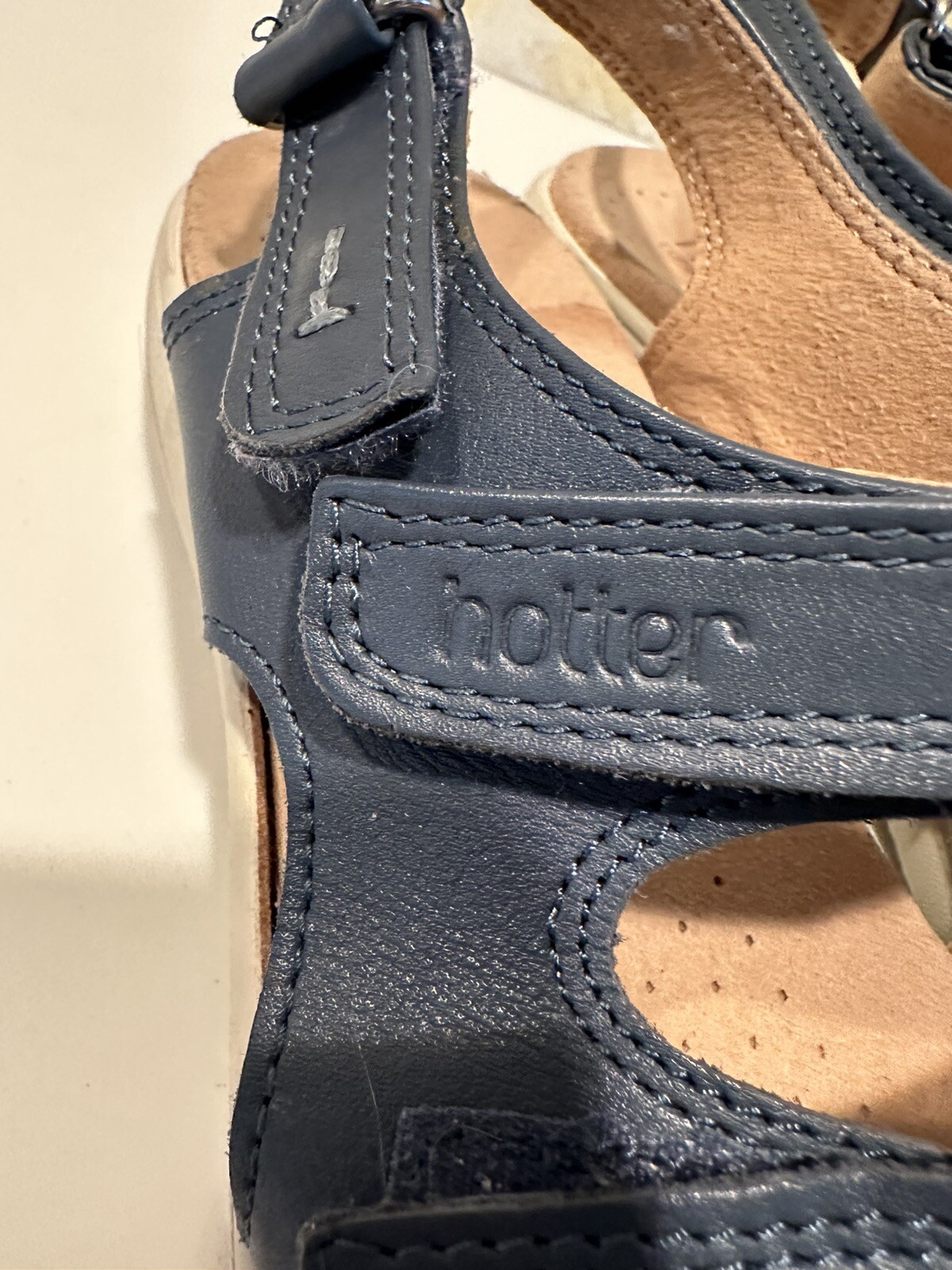 hotter resort sandals