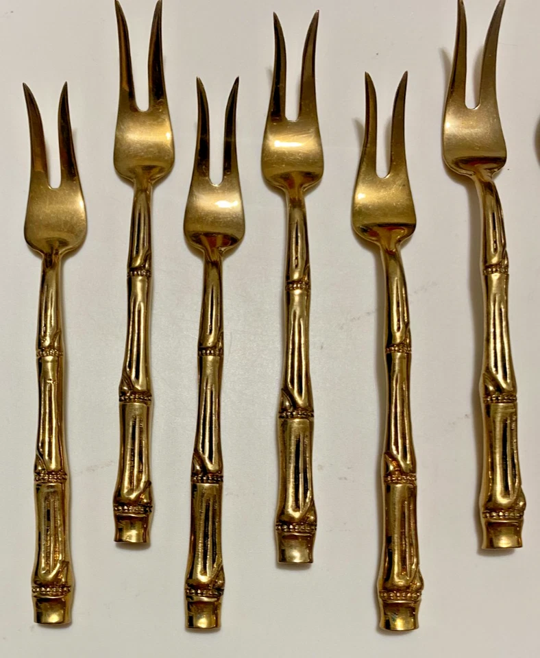 Set da dessert, 6 cucchiaini e 6 forchettine Siamesi in ottone, Design Bamboo - Immagine 3 di 4