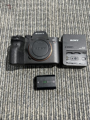 Sony Alpha 7 IV Full-frame Mirrorless Interchangeable Lens Camera, SHUTTER 2589