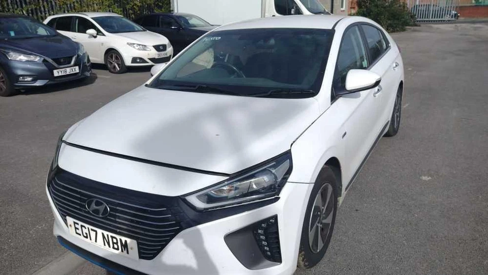 HYUNDAI IONIQ NUMBER PLATE LAMPS Petrol Hatchback PAIR 16-22 - Image 3 of 3