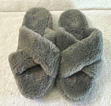 BEARPAW Women's Gray Faux Fur Criss Cross Slide Slippers Open Toe US 7-8