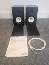 Onkyo D-145 Bookshelf Speakers Gloss Black PLUS Chord Speaker Cable DEMO VIDEO !