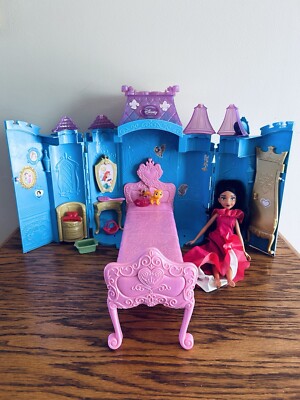 Mattel Disney Princess Sparkle Transforming Castle With Princess Doll
