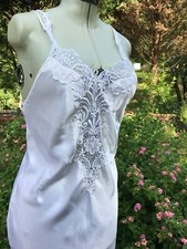 White M-L Nightgown Backless Criss/Cross Straps Poly/Satin Vents Lace Front
