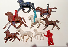 VTG 1950s Cowboys 4 and Horses 8 plastic figures