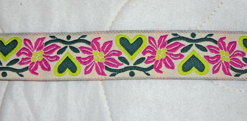 Vintage Embroidered Tapestry Trim Woven Ribbon Floral Heart Green Pink 1.25" 3yd - Picture 2 of 2