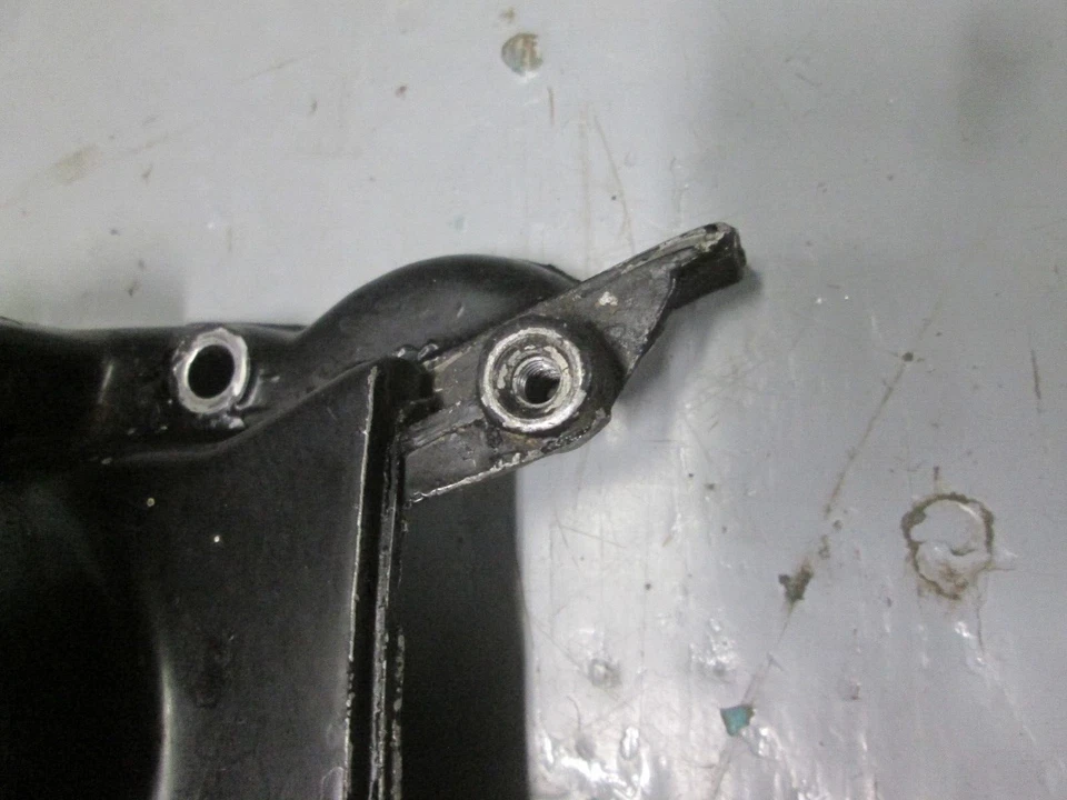 SUZUKI 1974 - 1976 TM75 MINI CROSS CÁRTER IZQUIERDO CUBIERTA MAGNÉTICA 11351-26100 Foto 4 de 4