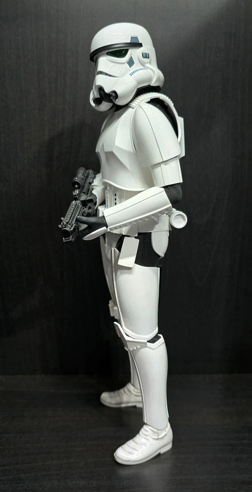 Hot Toys Star Wars 1/6th Scale Stormtrooper MMS514 loose no box - Image 4 of 4
