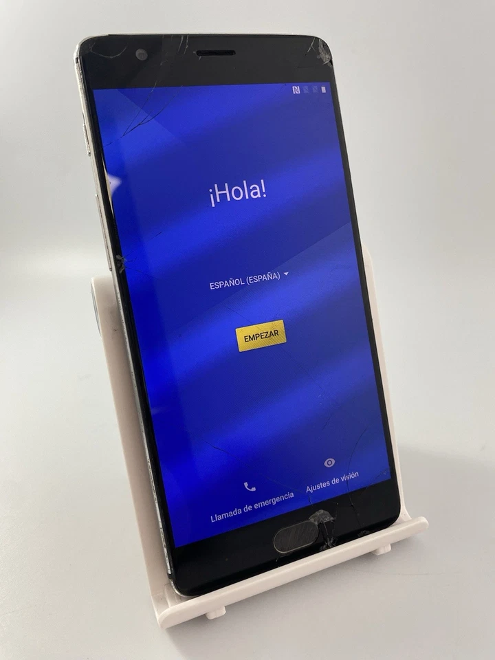 OnePlus 3 Graphite Unlocked Dual SIM 64GB 5.5" 16MP Android Smartphone Cracked - Image 2 of 4