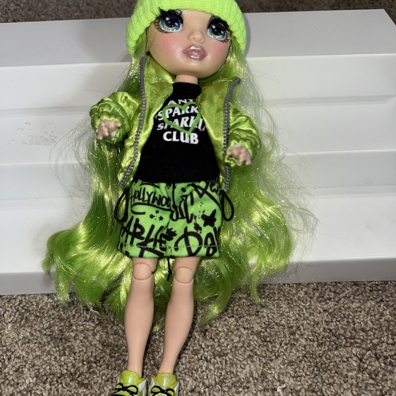 Rainbow High Doll Series 1 Jade Hunter Green Articulated Fashion Doll