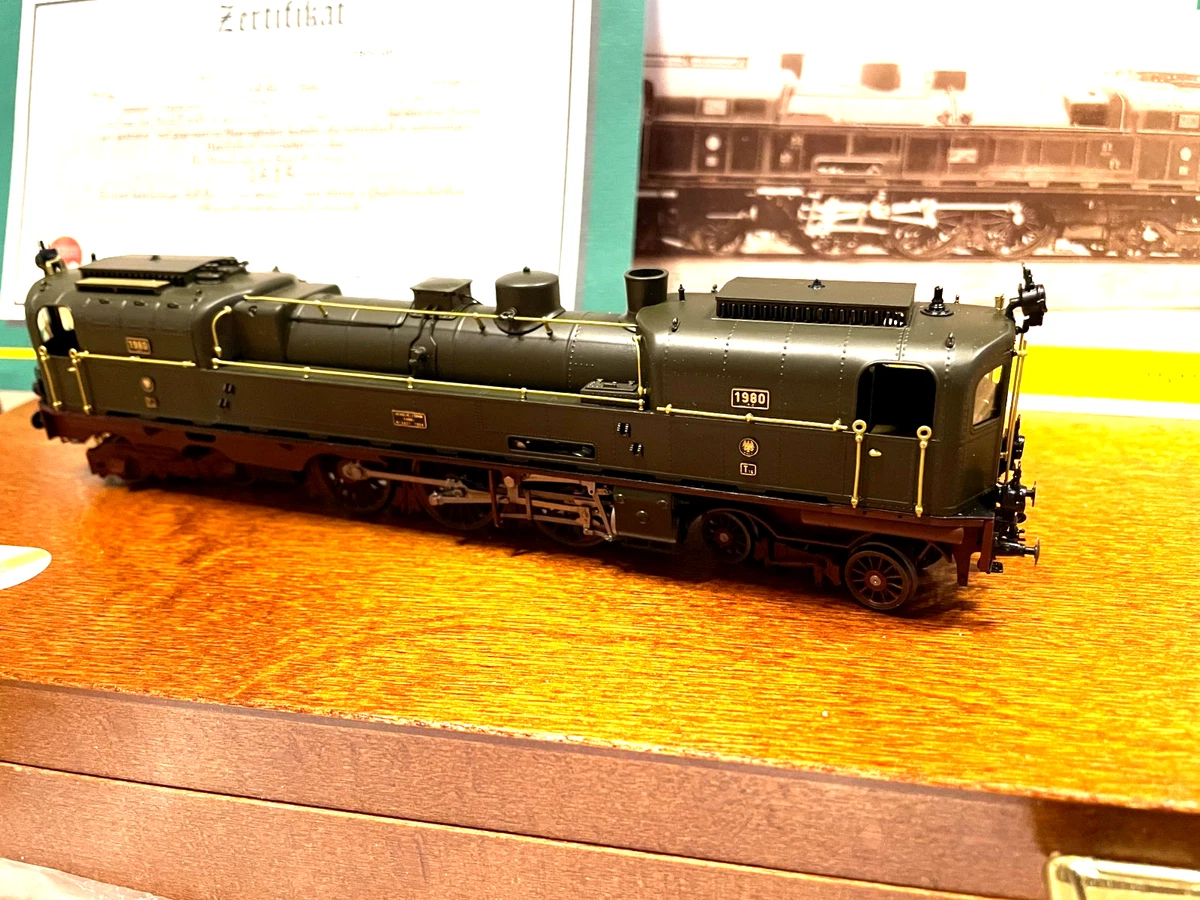 TRIX H0 22662 Locomotive diesel série 218 de la DB AG H0 - Jeux - Jouets