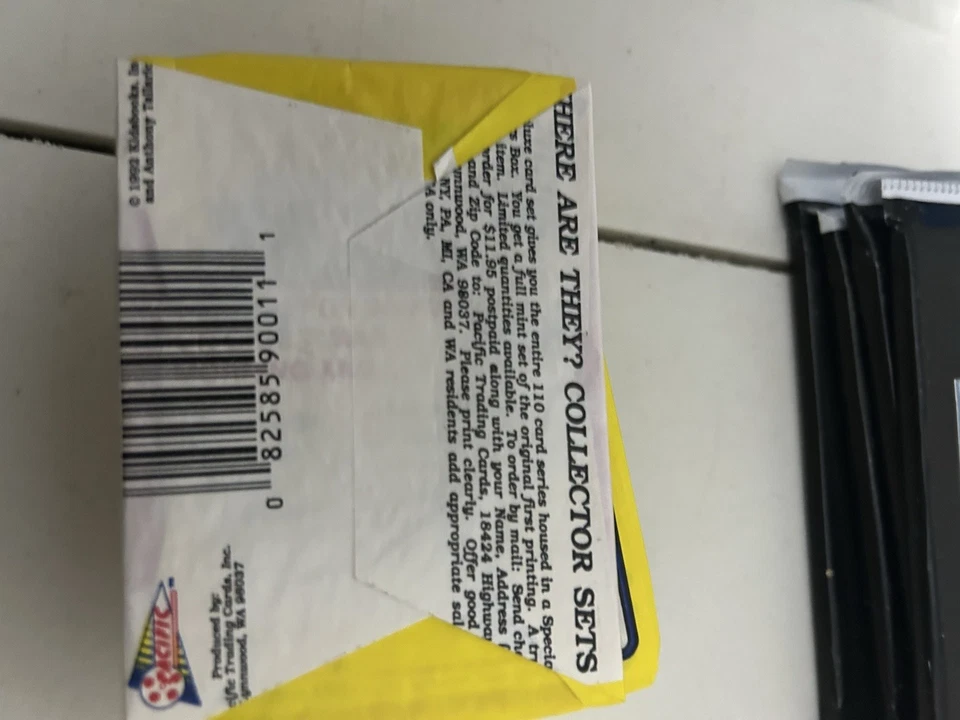 Mixed Lot Of 29 Unopened Trading Cards Packages - See Description - Image 3 of 4