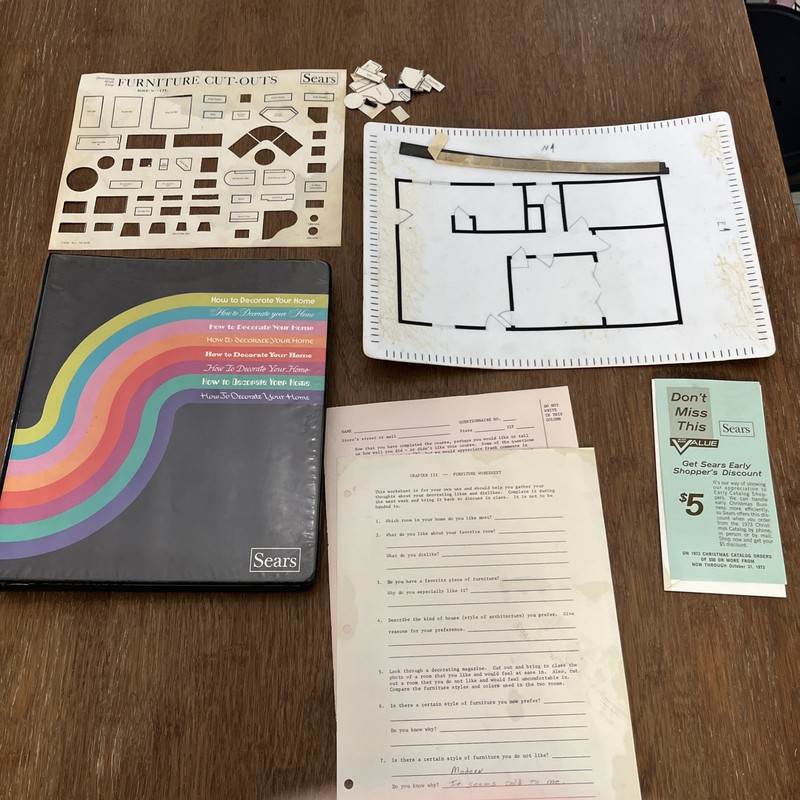 VTG SEARS HOME DECOR MANUAL - HOW TO DECORATE YOUR HOME- INTRIOR DESIGN 1970s