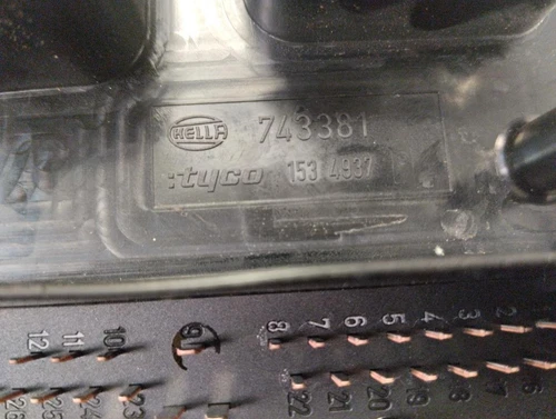 13206751 Caja Reles/Fusibles para OPEL ZAFIRA B Cosmo 2006 127607 - Imagen 9 de 10