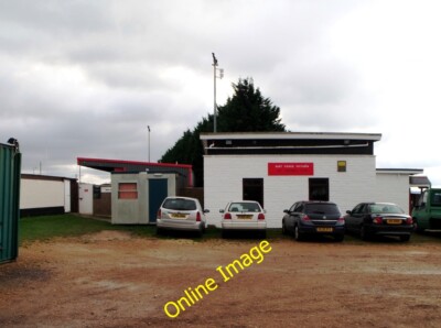 Photo 6x4 Beatrice Avenue, home of East Cowes Victoria The name of the cl c2012