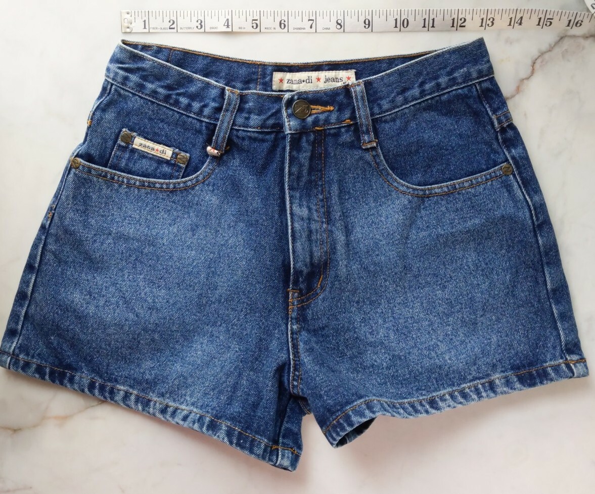 Zana*di Jean Shorts Swallowtail Butterfly Embroidered