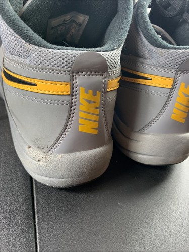 Men’s size 7.5 gray yellow black Nike mid basketball shoes sneakers L - Picture 7 of 9