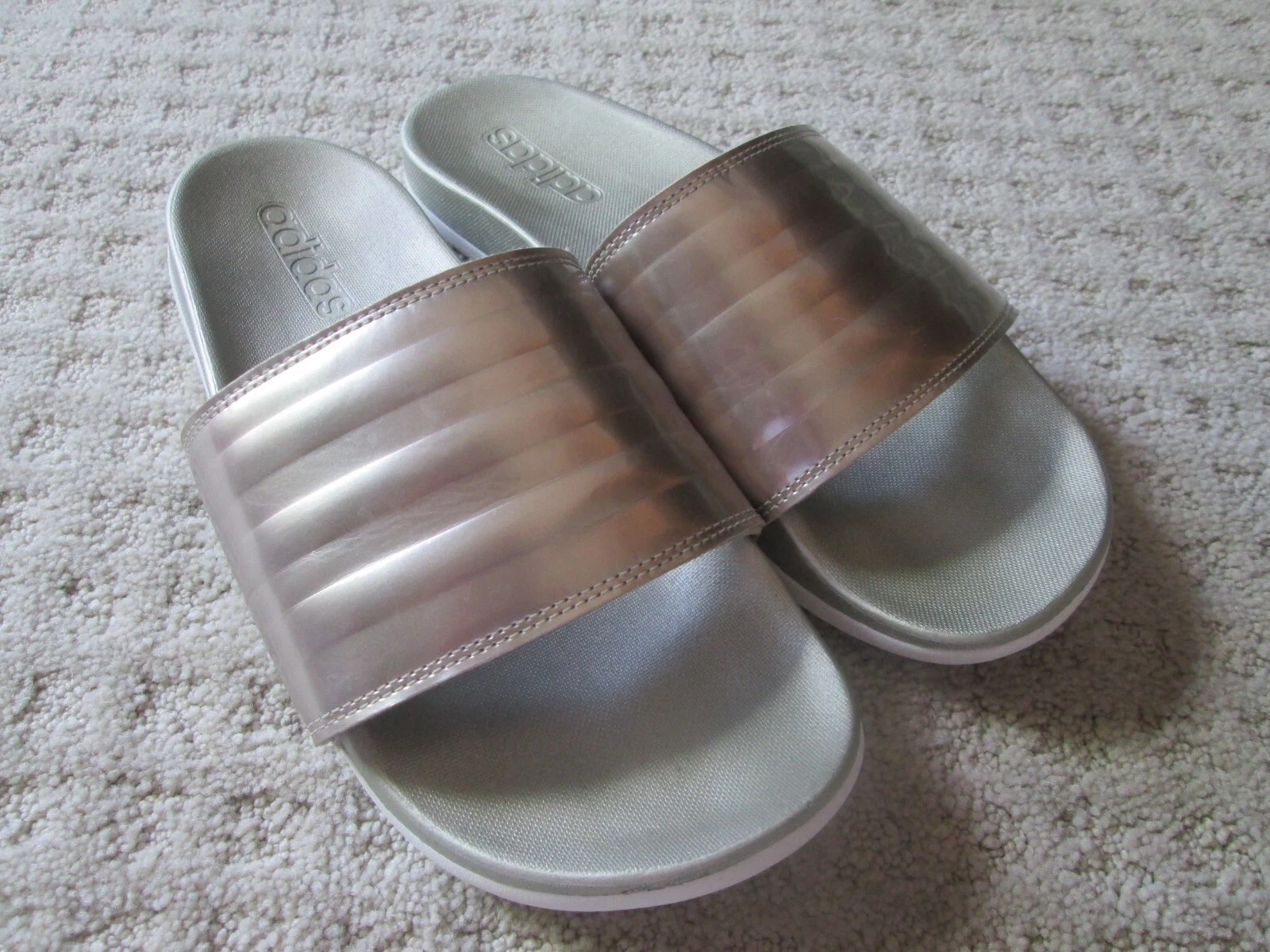 Sandali da donna Adidas oro metallizzato lucido slide US 9 scarpe