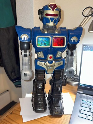 Vintage HAP-P-KID TOY 2005 Robot Lights Sounds TURBO FIGHTER  15'' Tall